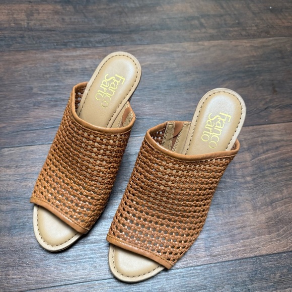 Franco Sarto Women Tan Woven Slide Sandals Size 5.5 - Picture 1 of 11